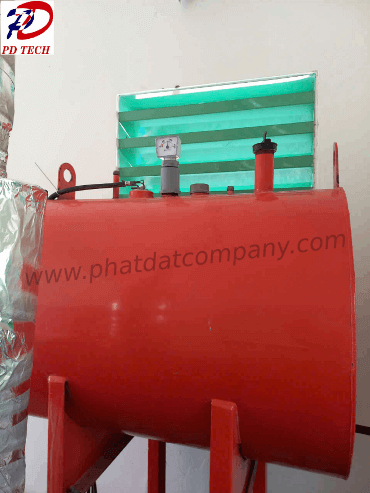 Hình ảnh thực tế lắp đồng hồ báo mức dầu cho nhà máy khách hàng ở miền tây