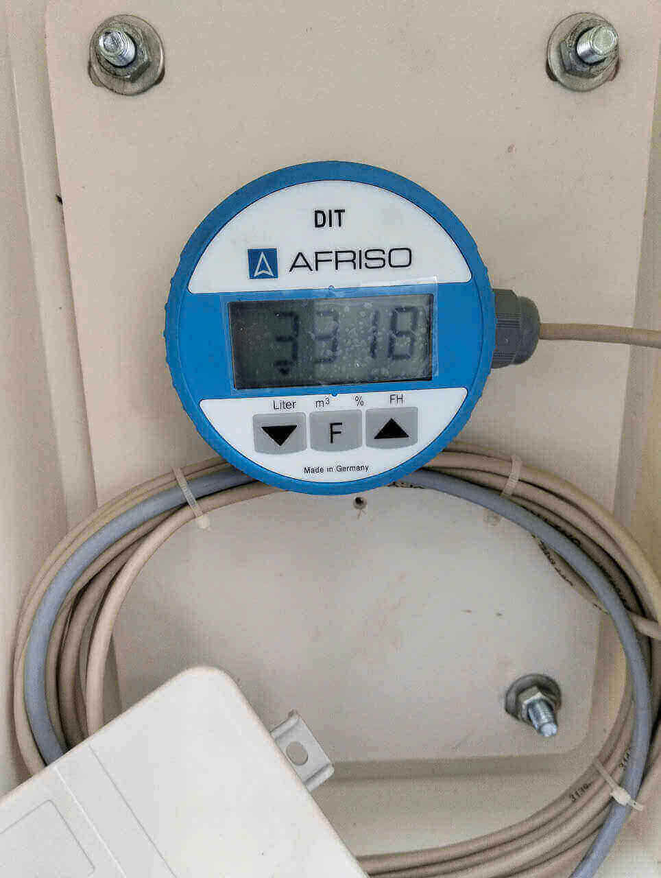 cảm biến báo mức dầu